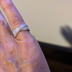 Moissanite Elegant Silver Knot Ring - Size 5